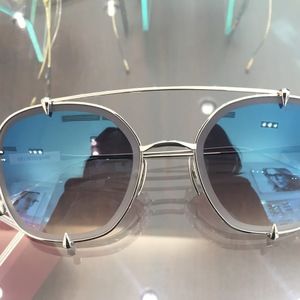 Meet your Posher, Gabrielle